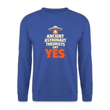 Uralter Astronaut Ja - Unisex Pullover - Royalblau - Vorne - Alina (178cm) & Michal (187cm)