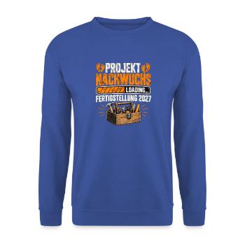 Projekt Nachwuchs Loading – Fertigstellung 2027 - Unisex Pullover - Royalblau - Vorne - Alina (178cm) & Michal (187cm)