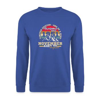 November 1951 Vintage-Retro-Geburtstag - Unisex Pullover - Royalblau - Vorne - Alina (178cm) & Michal (187cm)