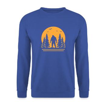 Bigfoot Moon Forest Night Silhouette - Unisex Pullover - Royalblau - Vorne - Alina (178cm) & Michal (187cm)