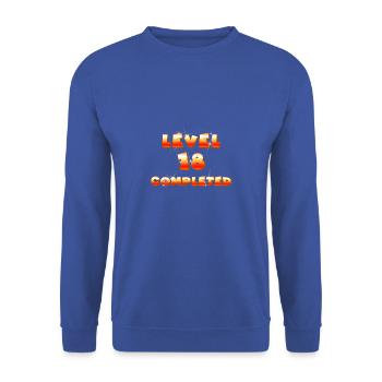 Gamer Geburtstag LEVEL 18 als Zocker Geschenk - Unisex Pullover - Royalblau - Vorne - Alina (178cm) & Michal (187cm)