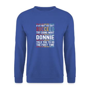 Donnie Name Personalisierter lustiger Geburtstag Weihnachten - Unisex Pullover - Royalblau - Vorne - Alina (178cm) & Michal (187cm)