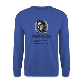 017 Zitat Nikola Tesla invention is most important - Unisex Pullover - Royalblau - Vorne - Alina (178cm) & Michal (187cm)
