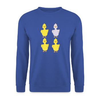 Vier Enten eine lila - Unisex Pullover - Royalblau - Vorne - Alina (178cm) & Michal (187cm)