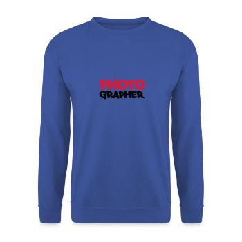 Photographer - Unisex Pullover - Royalblau - Vorne - Alina (178cm) & Michal (187cm)
