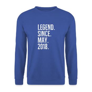 Legende seit Mai 2018 - Unisex Pullover - Royalblau - Vorne - Alina (178cm) & Michal (187cm)