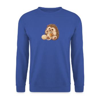 Igel arbeitet mit einer Strickliesel - Unisex Pullover - Royalblau - Vorne - Alina (178cm) & Michal (187cm)