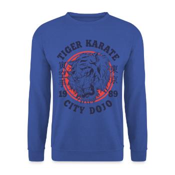 Karate vintage retro Design Stadt Dojo Tiger - Unisex Pullover - Royalblau - Vorne - Alina (178cm) & Michal (187cm)