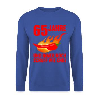 65 Jahre scharf wie Chili 65. Geburtstag - Unisex Pullover - Royalblau - Vorne - Alina (178cm) & Michal (187cm)