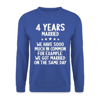 We have a lot in common 4th wedding anniversary - Unisex Sweatshirt - royal blue - Front - Alina (178cm) & Michal (187cm)