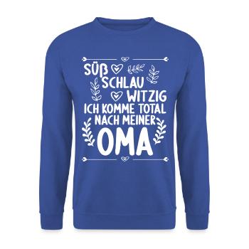 Ich komme total nach meiner Oma Enkelin Enkel - Unisex Pullover - Royalblau - Vorne - Alina (178cm) & Michal (187cm)