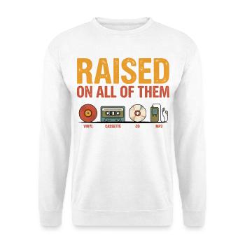 Aufgewachsen mit all diesen Vintage-Musik-Retro-Liebhabern - Unisex Pullover - Weiß - Vorne - Alina (178cm) & Michal (187cm)
