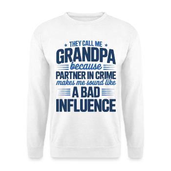 Kompliz-in-Crime-Opa-Humor - Unisex Pullover - Weiß - Vorne - Alina (178cm) & Michal (187cm)
