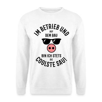 Im Betrieb – Auf Bau – Coolste Sau (Bauarbeiter) - Unisex Pullover - Weiß - Vorne - Alina (178cm) & Michal (187cm)