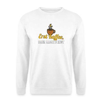 Erst Kaffee, dann Nachtdienst – Pflege-Shirt - Unisex Pullover - Weiß - Vorne - Alina (178cm) & Michal (187cm)