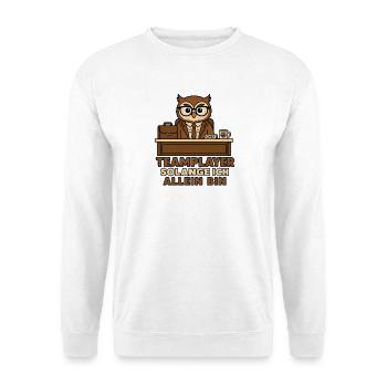 Teamplayer solange ich allein bin – Eule T-Shirt - Unisex Pullover - Weiß - Vorne - Alina (178cm) & Michal (187cm)