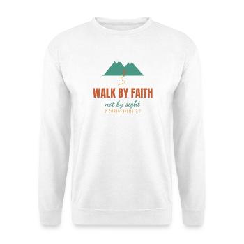 Walk By Faith Not By Sight – 2 Corinthians 5:7 - Unisex Pullover - Weiß - Vorne - Alina (178cm) & Michal (187cm)