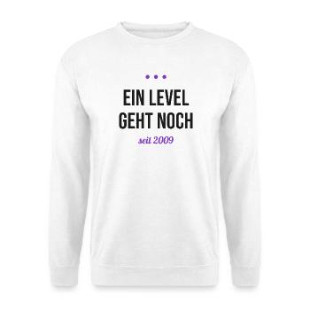Ein Level geht noch – Gamer seit 2009 - Unisex Pullover - Weiß - Vorne - Alina (178cm) & Michal (187cm)