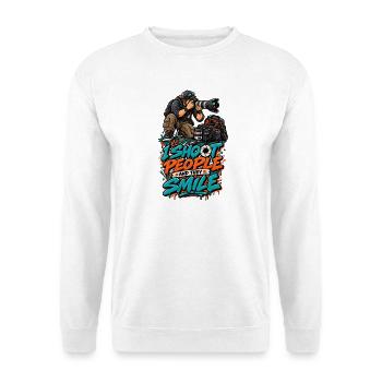 Ich knipse Leute und sie lächeln - Unisex Pullover - Weiß - Vorne - Alina (178cm) & Michal (187cm)