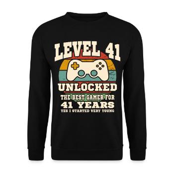 Stufe 41 freigeschaltet – 41. Jahrestag - Unisex Pullover - Schwarz - Vorne - Alina (178cm) & Michal (187cm)