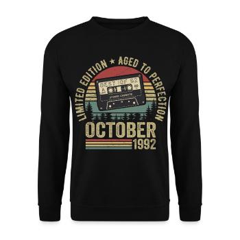 Vintage October 1992 Birthday Gift October - Unisex Sweatshirt - black - Front - Alina (178cm) & Michal (187cm)