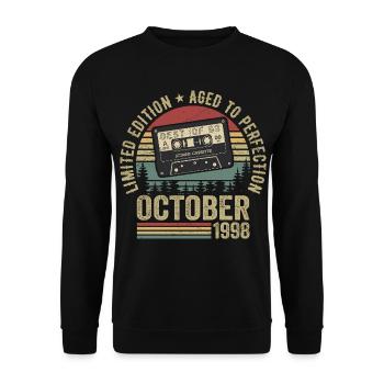 Classic Car October 1998 Birthday Gift October - Unisex Sweatshirt - black - Front - Alina (178cm) & Michal (187cm)