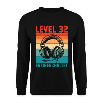 32nd Birthday Men Gamer Level 32 Unlocked - Unisex Sweatshirt - black - Front - Alina (178cm) & Michal (187cm)