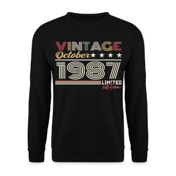 October 1987 Retro Birthday 1987 October 1987 - Unisex Sweatshirt - black - Front - Alina (178cm) & Michal (187cm)