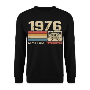 Legenden 1976 Jahrgang 1976 Jubiläum Jahrgang 1976 - Unisex Pullover - Schwarz - Vorne - Alina (178cm) & Michal (187cm)