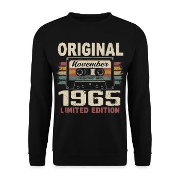 November 1965 Gift November 1965 - Unisex Sweatshirt - black - Front - Alina (178cm) & Michal (187cm)