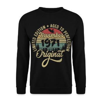 November 1971 Anniversary Gift November 1971 - Unisex Sweatshirt - black - Front - Alina (178cm) & Michal (187cm)