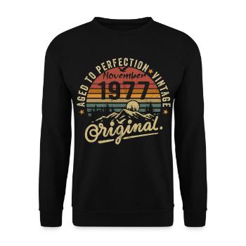 november 1977 birthday november 1977 - Unisex Sweatshirt - black - Front - Alina (178cm) & Michal (187cm)