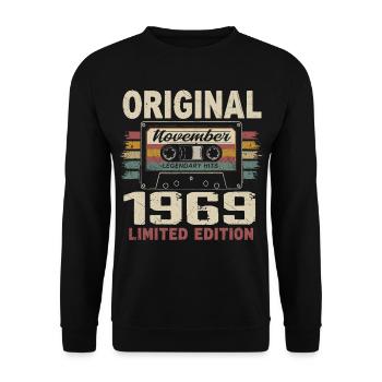 November 1969 Gift November 1969 - Unisex Sweatshirt - black - Front - Alina (178cm) & Michal (187cm)