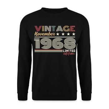 November 1968 - Unisex Pullover - Schwarz - Vorne - Alina (178cm) & Michal (187cm)