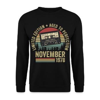 Novembre 1978 - Sweat-shirt Unisexe - noir - Devant - Alina (178cm) & Michal (187cm)
