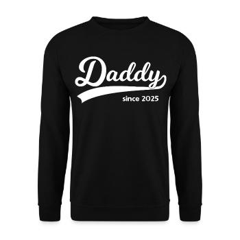 Daddy Since 2025 – Vintage Script - Unisex Sweatshirt - black - Front - Alina (178cm) & Michal (187cm)