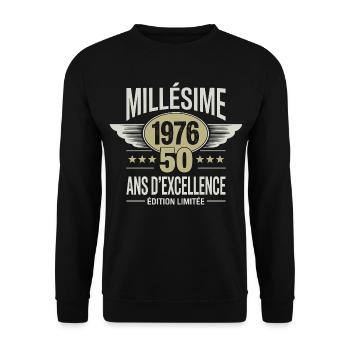 Vintage 1976 50 Years of Excellence Limited Edition - Unisex Sweatshirt - black - Front - Alina (178cm) & Michal (187cm)