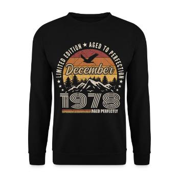Décembre 1978 Édition Originale Cadeau décembre  - Sweat-shirt Unisexe - noir - Devant - Alina (178cm) & Michal (187cm)