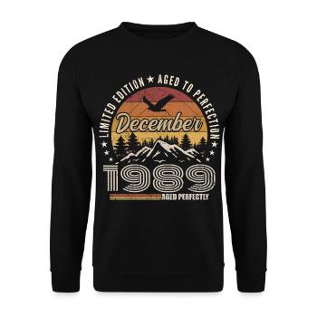 Décembre 1989 Édition Originale Cadeau décembre  - Sweat-shirt Unisexe - noir - Devant - Alina (178cm) & Michal (187cm)