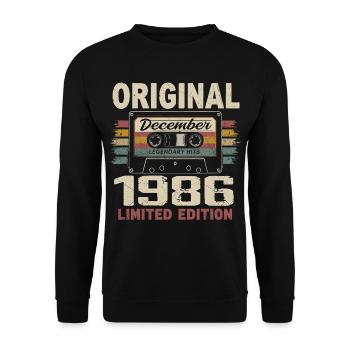 Cadeau D'anniversaire Décembre 1986 - Sweat-shirt Unisexe - noir - Devant - Alina (178cm) & Michal (187cm)