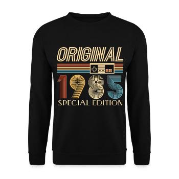 Gamer 40th Birthday 40th Anniversary Original 1985 - Unisex Sweatshirt - black - Front - Alina (178cm) & Michal (187cm)