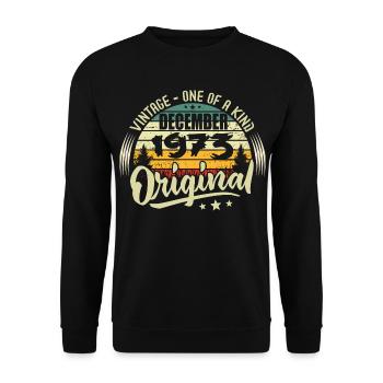 December 1973 - Vintage Authentic December 1973 - Unisex Sweatshirt - black - Front - Alina (178cm) & Michal (187cm)
