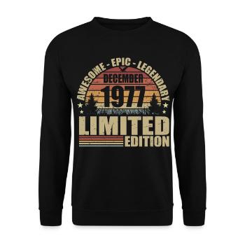 December 1977 - Limited Edition December 1977 - Unisex Sweatshirt - black - Front - Alina (178cm) & Michal (187cm)
