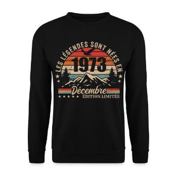 Rétro Décembre 1973 - Cadeau 52 Ans - Sweat-shirt Unisexe - noir - Devant - Alina (178cm) & Michal (187cm)