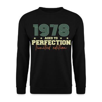 1978 - Unisex Pullover - Schwarz - Vorne - Alina (178cm) & Michal (187cm)