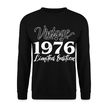 Vintage 1976 Limited Edition Jubiläumsgeschenk - Unisex Pullover - Schwarz - Vorne - Alina (178cm) & Michal (187cm)