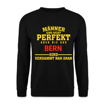 Bern Männer Nah Dran T-Shirt - Unisex Pullover - Schwarz - Vorne - Alina (178cm) & Michal (187cm)