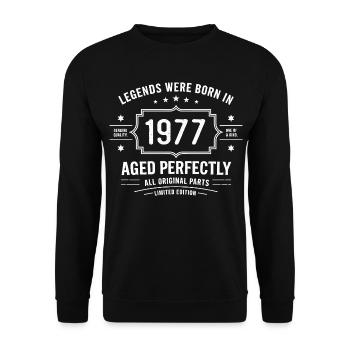 Original 1977 Vintage | Birthday Gift 1977 - Unisex Sweatshirt - black - Front - Alina (178cm) & Michal (187cm)