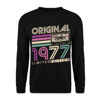 Cadeau d’anniversaire Born Vintage 1977 - Sweat-shirt Unisexe - noir - Devant - Alina (178cm) & Michal (187cm)