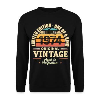 Cadeau d’anniversaire de février 1974 Février 1974 - Sweat-shirt Unisexe - noir - Devant - Alina (178cm) & Michal (187cm)